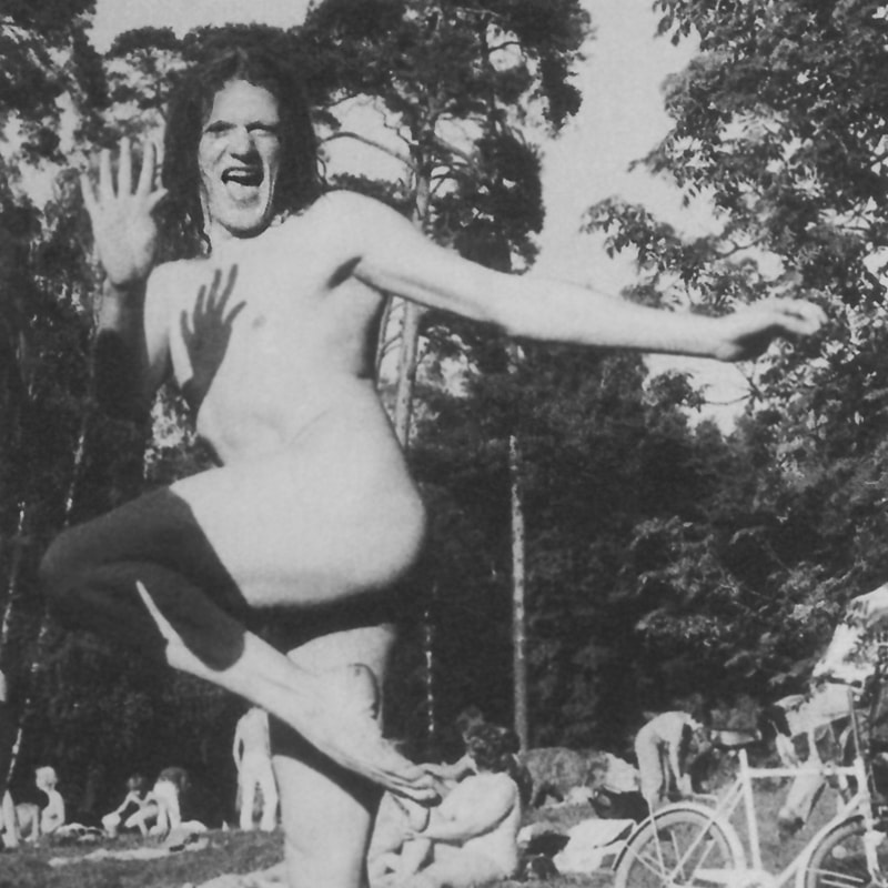 Georgette Dee am FKK-Badestrand